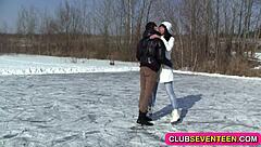 स्केटिंग के बाद हॉट जवान जोरदार चुदाई वाइल्ड अंदाज में