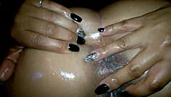 Big booty anal play with oiled soles and feet 😍.