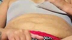 Sammies unleashes wild pussy action in a hardcore pounding session tonight.