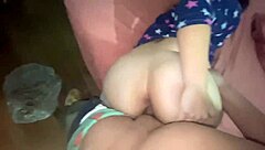 why does mi hermanastra sneak into my room without permission?