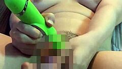 does this asian girl enjoy anal assfucking with a vibe?