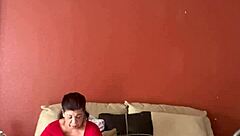 Enjoying a pussy massage with masturbation 😍