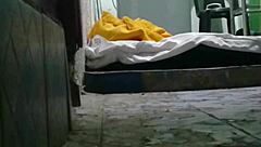 esta chica menea bien la boca