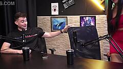 hey, check out this hot girl showing her ass and smooth pussy with gabriel and julia vida safada