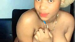 Dancing with sexy moves, wanna join me for more? 😘