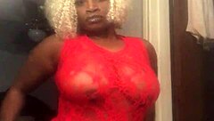 chokolatethunder features ass smothering scenes