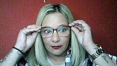 Tragicomic Sex Scenes That'll Make You Laugh And Horny 😏