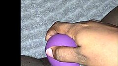 why does this ebony bbw squirt so much during pussy play?