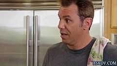 I watch the pornstar eatz the teen's pussy, fingering and all