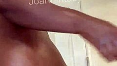 joanfantasy gets oiled up and plays with buttplug in her ass