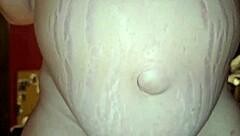 hands free blowjob while filming her big ass