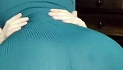 i gave a kiss to my husband's little pussy while fucking