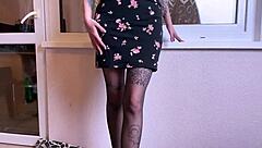 Eva deva shows how to act like a girl with big tits and stockings