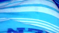 tirando a cueca e mostrando o pau enquanto me masturbo