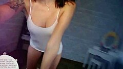 Sexy Girl With Big Ass Twerks And Shows Off Her Tight Pussy In Close Up