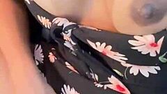 greluda 18 anos sucks pussy in hot licking session