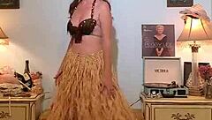 dainty rascal dancing with body positivity and confidence