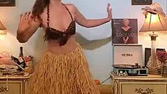 dainty rascal dancing with body positivity and confidence