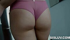 naiomi mae is just too hot to handle, wow! 🔥