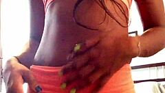 ebony babe shows her fat cameltoe then twerks 😍