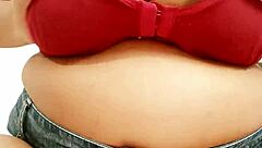 sexy kolkata girl teasing with her big juicy boobs