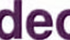 naturale brunette reaches orgasm with fingers