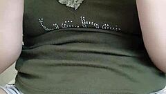 Watch this beautiful girl dance live on bigo 2