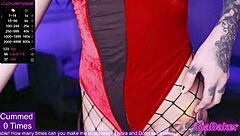 gia baker shows her outfit in web chat