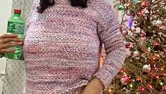 Anna Maria says, 'Merry Christmas, let's get sexy'