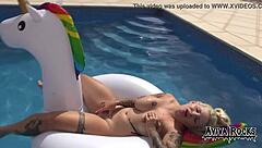 aviva rocks - masturbiert auf einhorn has big tits and ass tattooed babe masturbating her sexy boobs.