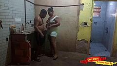 BBW Offers Ass to Bricklayer