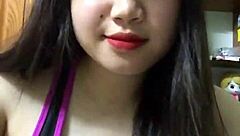 gái chơi bigo hở háng trong buổi livestream