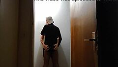 câmeras do prédio flagram amigos se pegando no corredor depois da academia 😏