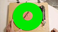 Hot Damn, Rica Mujer Shows Off Her Latina Curves!