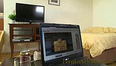 Young Slut Gets CUMSHOT on SHAVED PUSSY After Wild Action