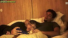 mirando una pelicula con mi hermanastra