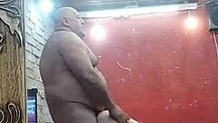 Tiuzao hangs out with the young girls from the south.