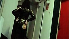 i'm the latex goddess diva in this femdom scene