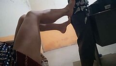 La Novia De Mi Compañero De Oficina Quiere Cumplir Un Fetiche Y Se Toca Sexy En El Trabajo 1