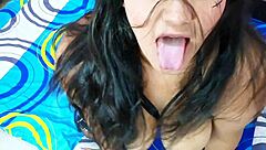 Hermanastra Universitaria Follada por Malcriada Después de Clases en Sesión de Masaje y Azotes