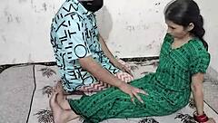 अरे, हमें देखो! हॉर्नी इंडियन कपल जीजा-साली ने नए साल की रात जोर से ठोका