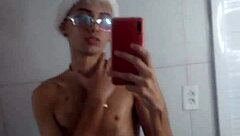 punheta no natal antes da ceia com tatuagem brasileira