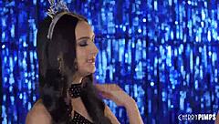 exclusive chat with all-natural latina eliza ibarra, curious yet?