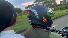 क्या यह कोलंबियन कॉलेज गर्ल आसानी से अपने लॉन्ग-डिस्टेंस बॉयफ्रेंड से धोखा देती है एमेच्योर डॉगीस्टाइल के साथ?