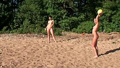 खाने के साथ खेल