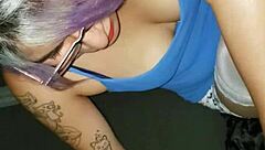 Parejita se calienta y follan en el uber