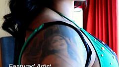 Big asses shaking for cash?