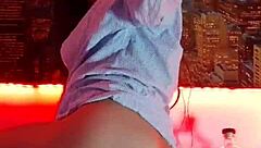 Hot Latina Girl Masturbates Live With Dildo