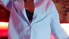 Hot Latina Girl Masturbates Live With Dildo