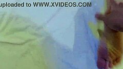 deslizando bucetinha pelo pau sem camisinha